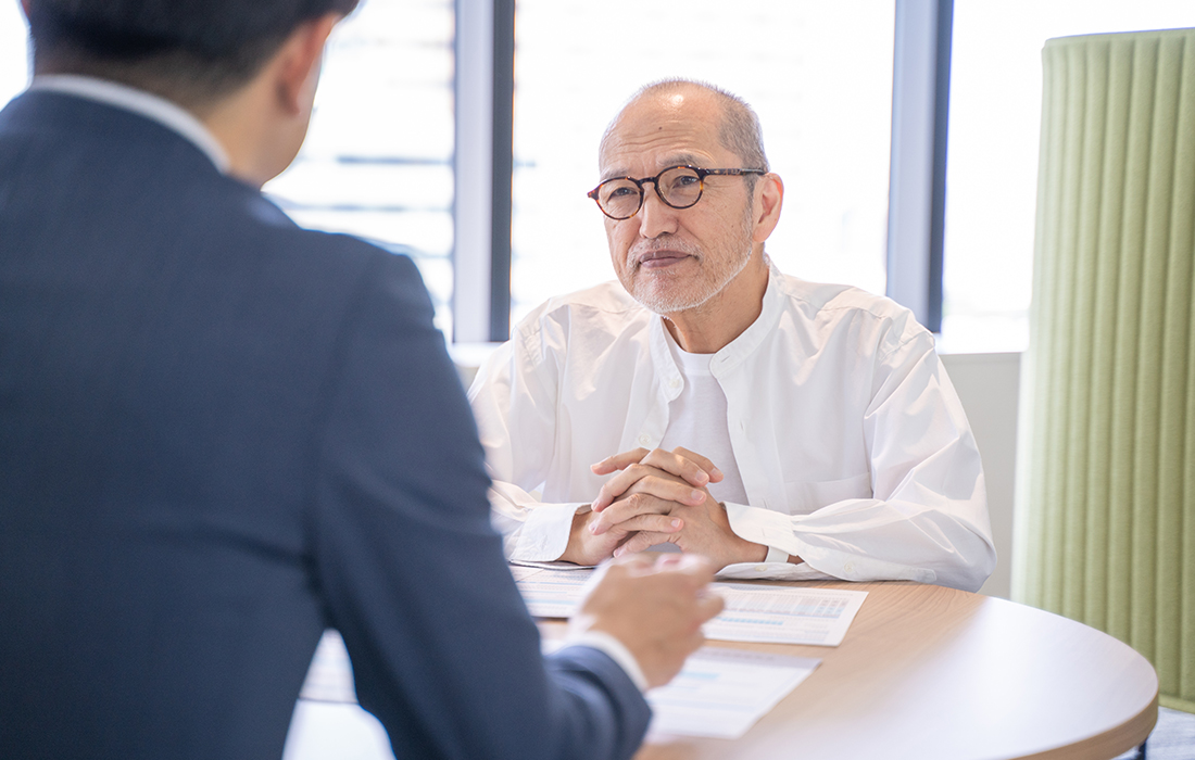 連絡窓口を誰にするか