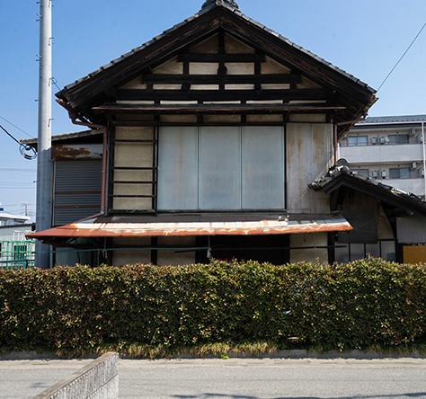 古家・残置物をそのまま買取、限られた滞在日程中に契約・決済へ
